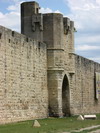 Stadsmuur Aigues Mortes.